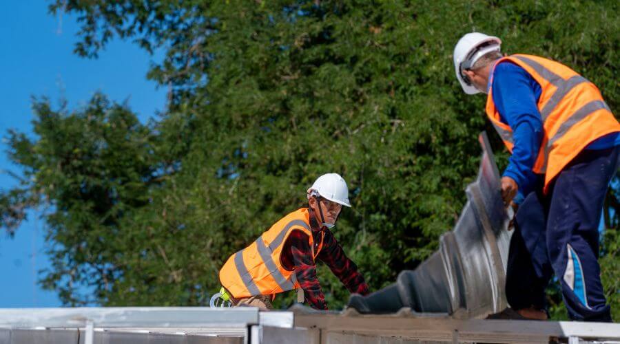 Professional residential roofers in Lorimor, IA